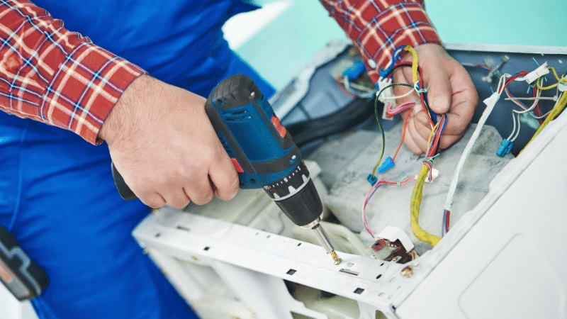 Dikili Hotpoint servisi orijinal yedek parça kullanımı